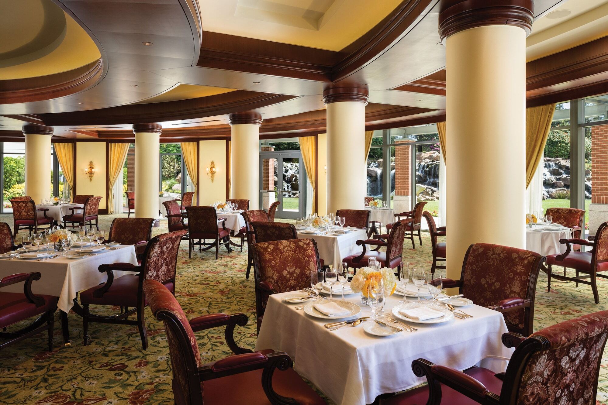 Four Seasons Hotel Los Angeles At Уэстлейк-Виллидж Экстерьер фото